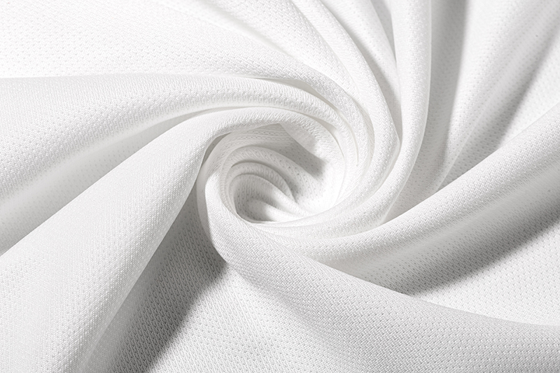 75-72 Needlepoint Fabric